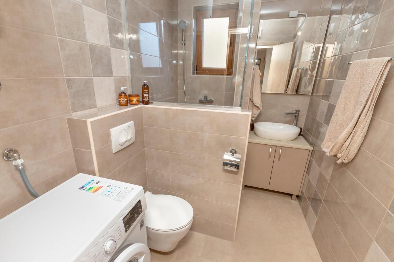 Seafoam Apartment Котор Екстер'єр фото