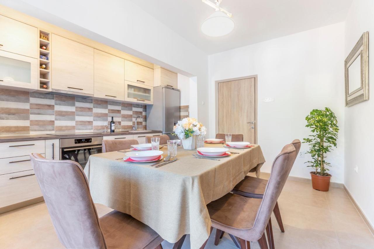 Seafoam Apartment Котор Екстер'єр фото