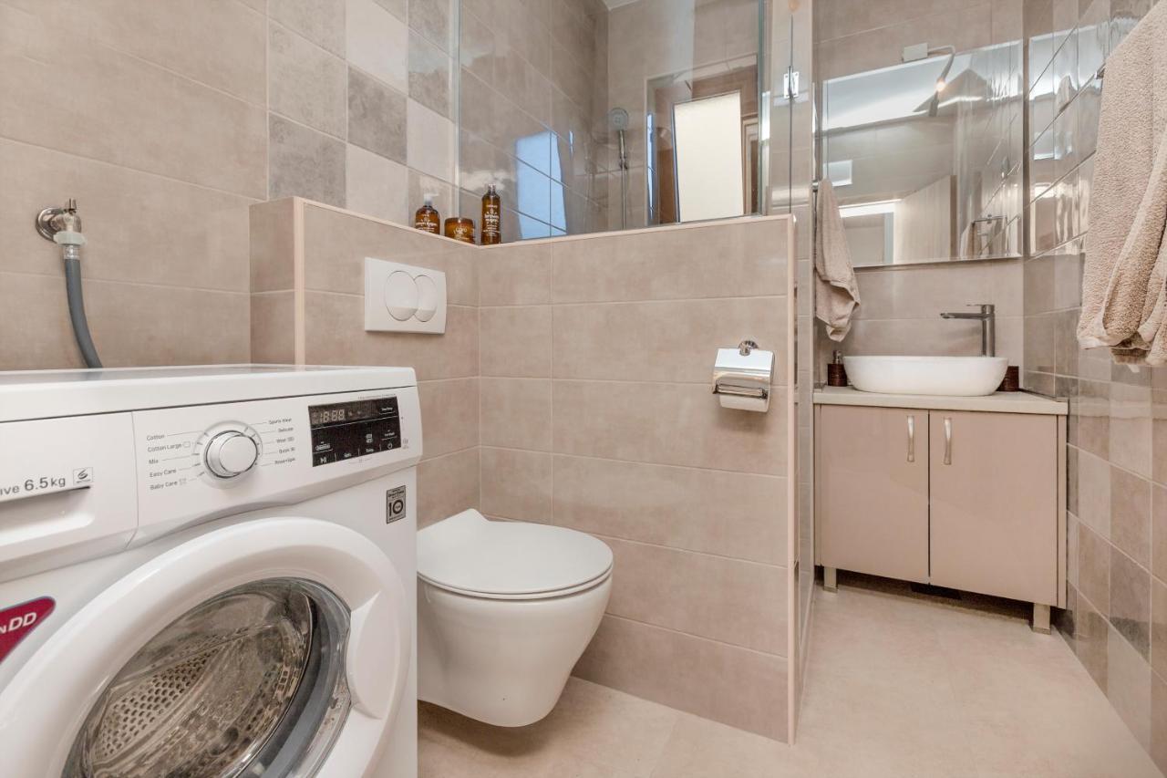 Seafoam Apartment Котор Екстер'єр фото