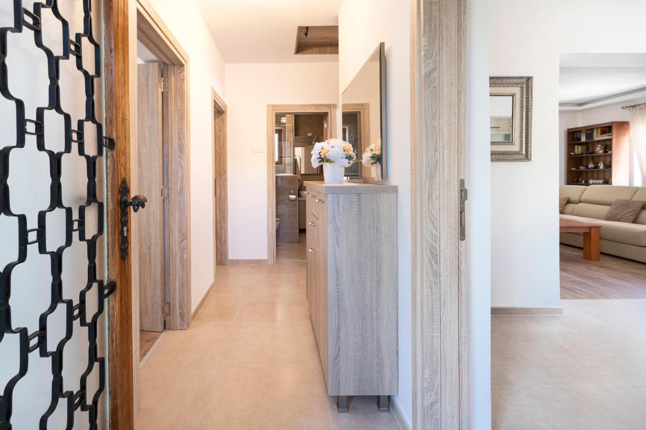 Seafoam Apartment Котор Екстер'єр фото
